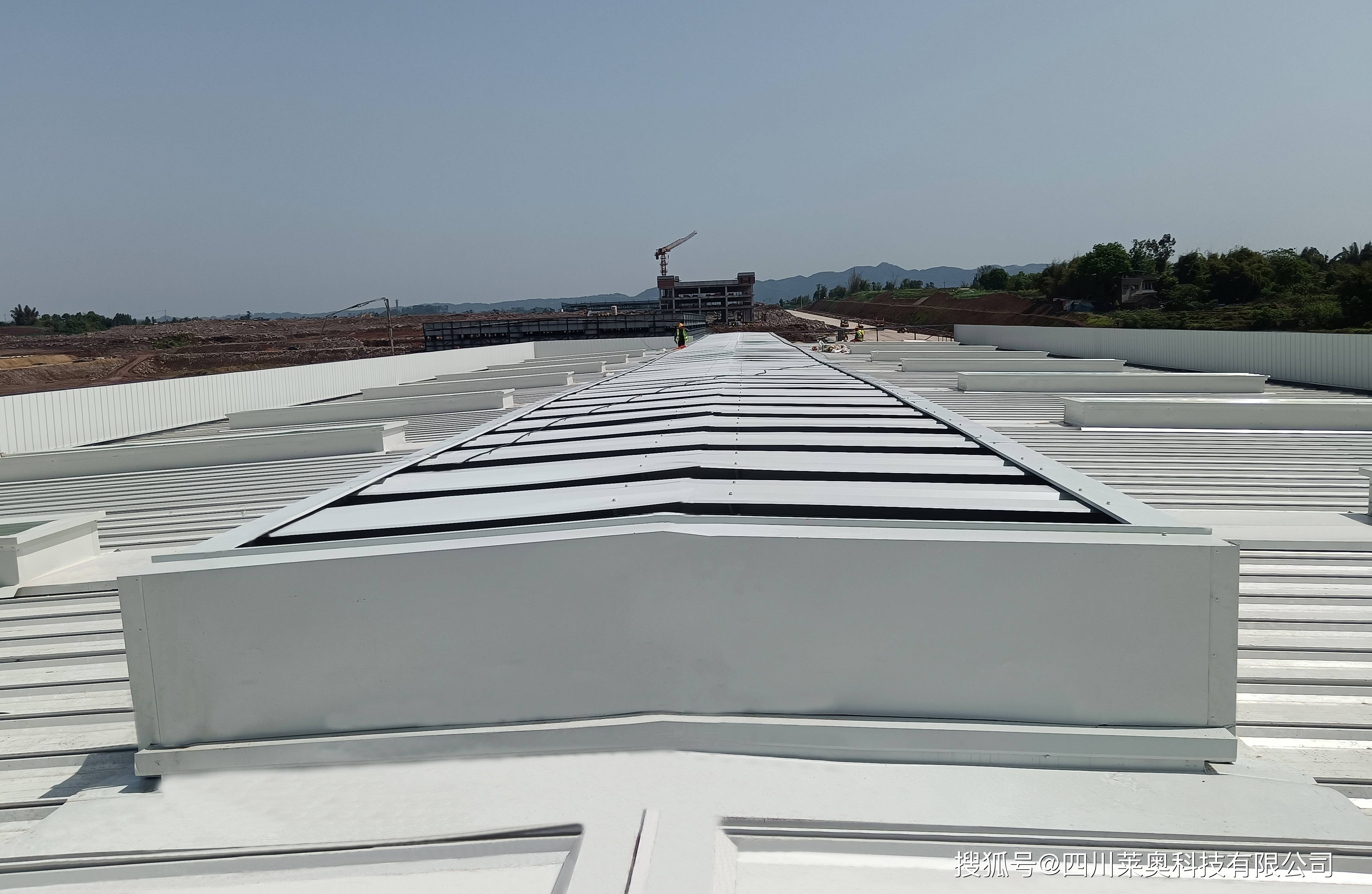 四川莱奥薄型通风天窗不容忽视的三个特点