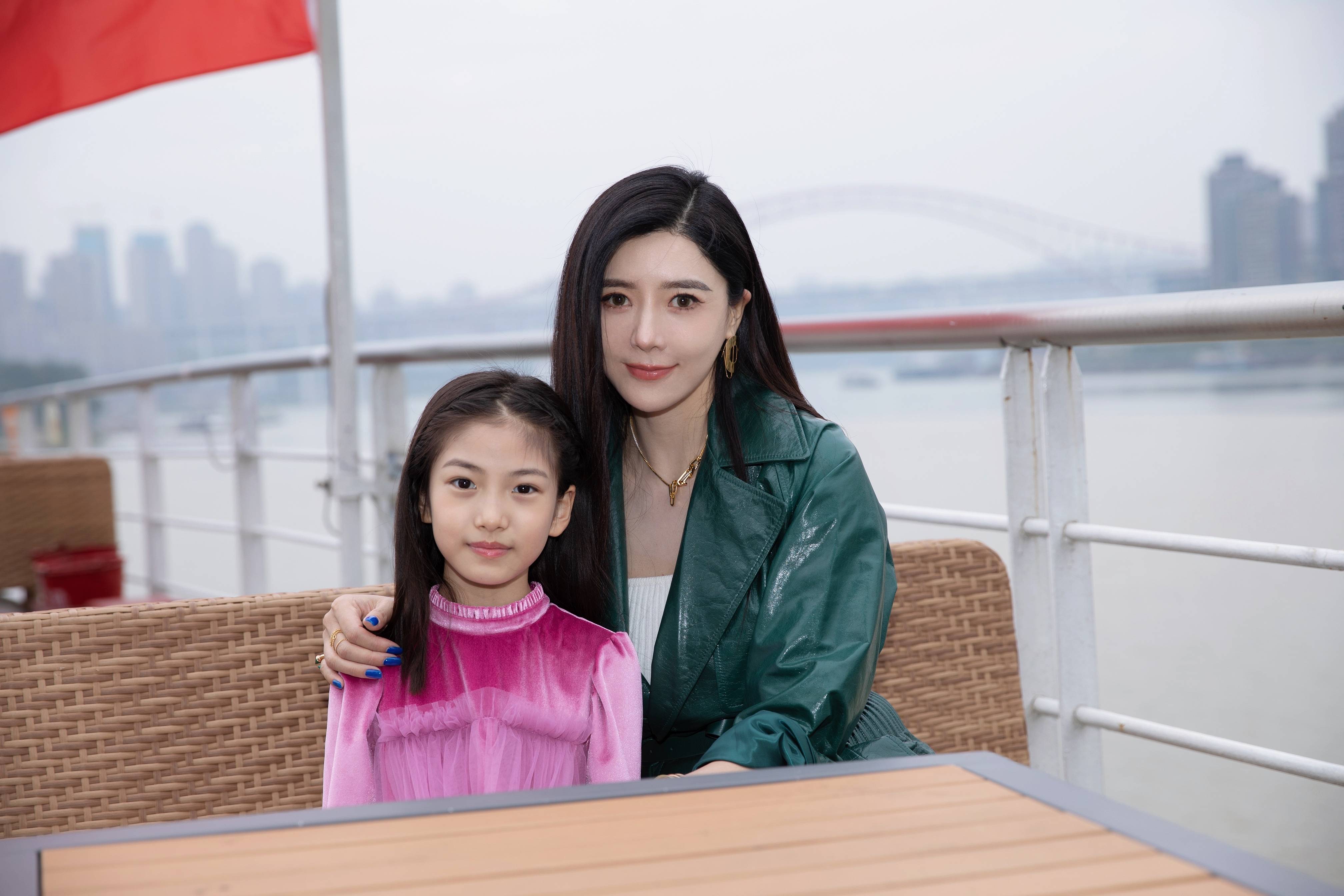 周韦彤世上只有妈妈好剧照图片