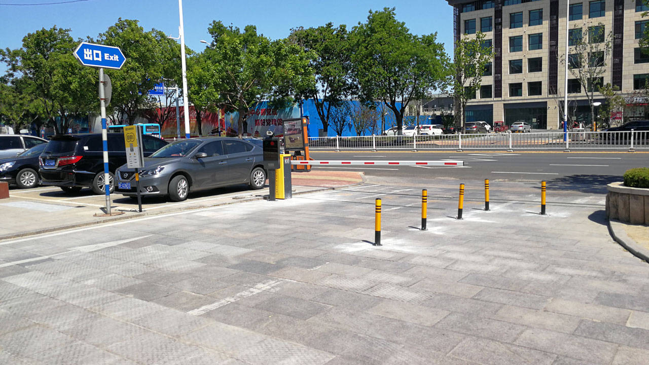 淮南小区自动广告道闸停车场门禁升降杆