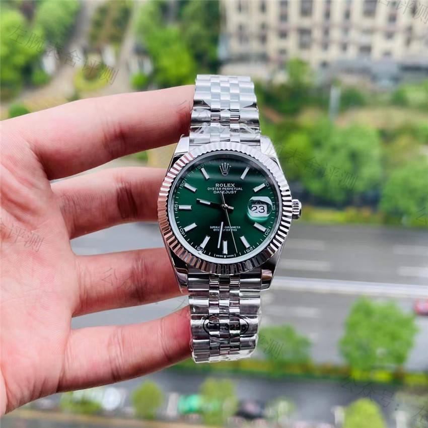 新款绿盘41mm劳力士日志,寓意"绿码在手"