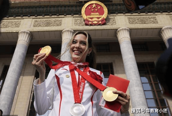 原创谷爱凌乘坐私人飞机赴美，曾发文“谢谢中国”，引人浮想联翩