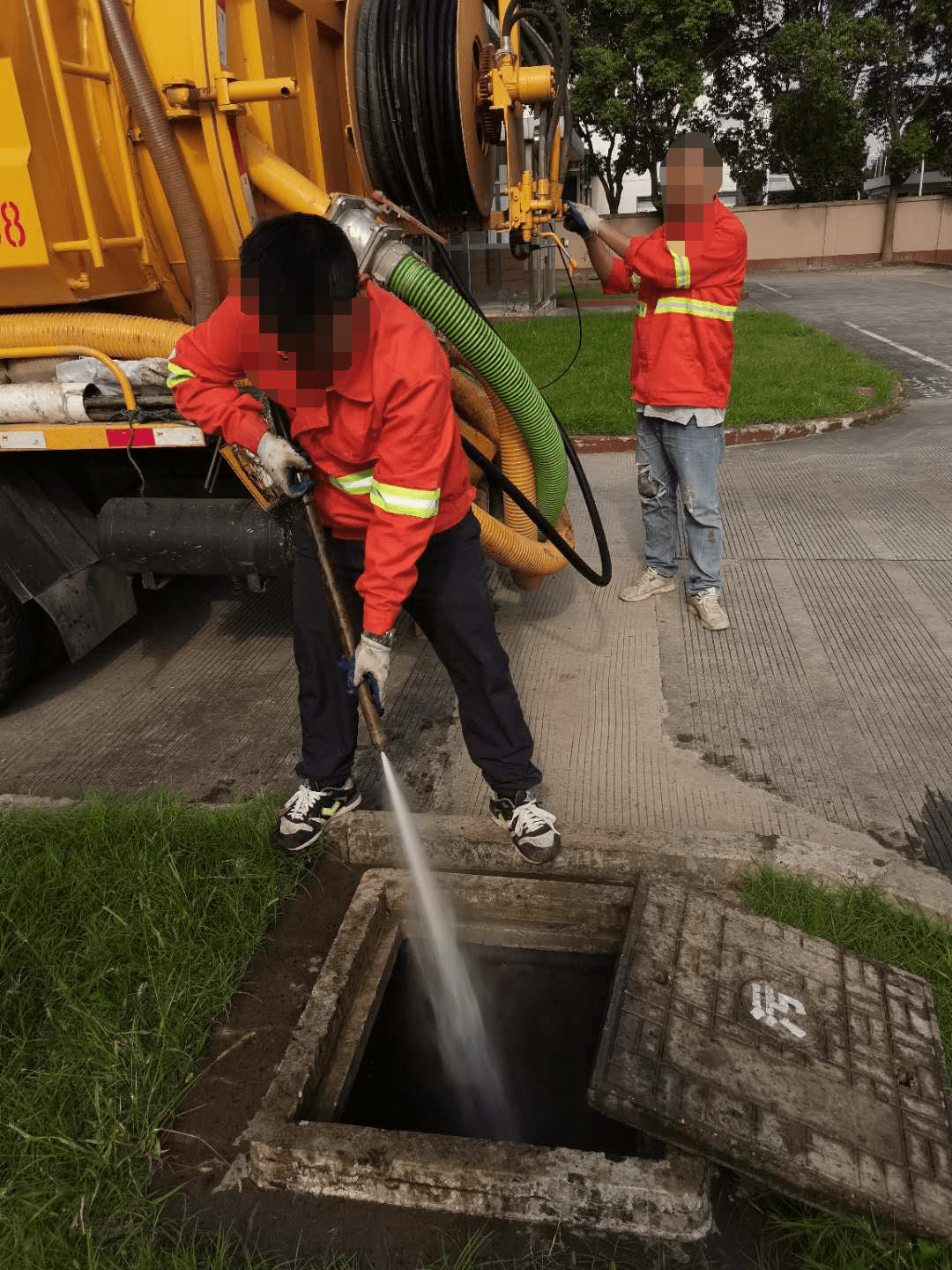 原创上海管道疏通清洗上海清洗下水管道上海污水管道冲洗专业施工团队