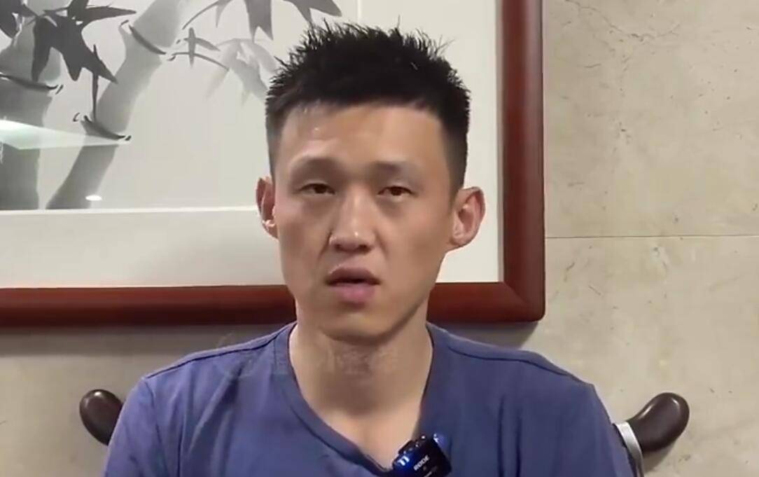 周鹏:受伤后失忆了两天的时间 遛娃比训练更累_比赛_人员_状态