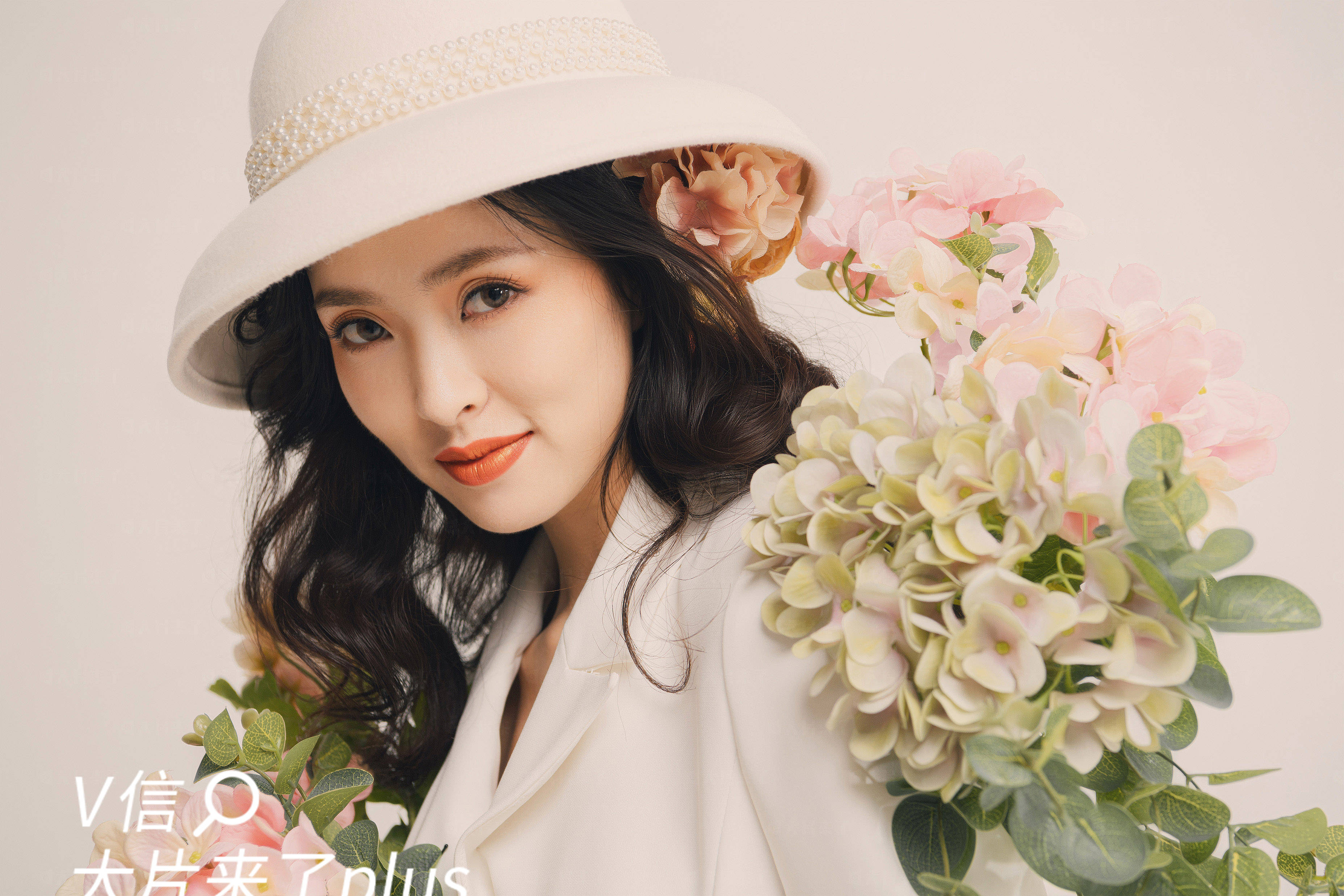 复古佳人美如鲜花