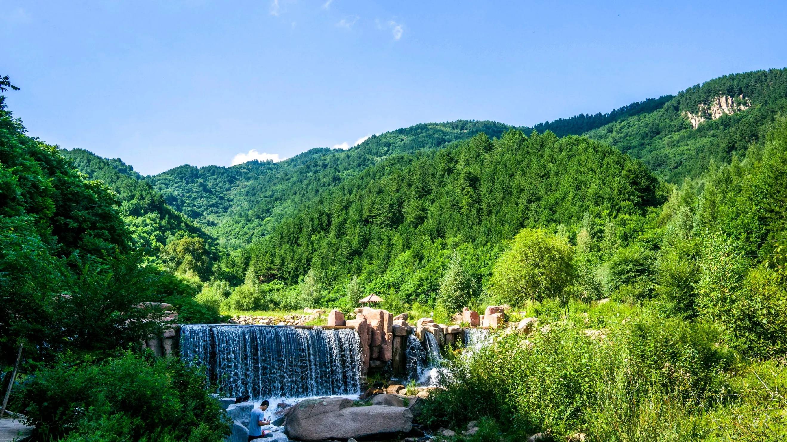 赤峰12篇美景诗联作品_七绝_草原_玉龙