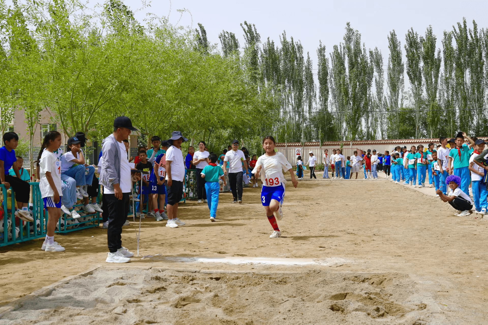 且末县第十四小学图片