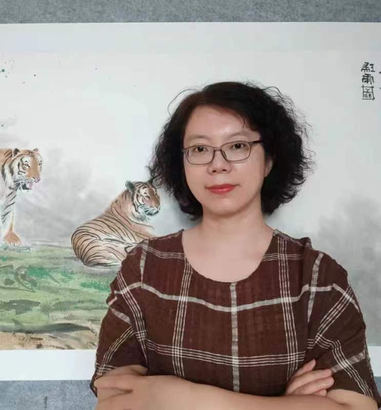 中国国画家协会会员,中国油画协会会员,中国女画家协会会员,山东美术