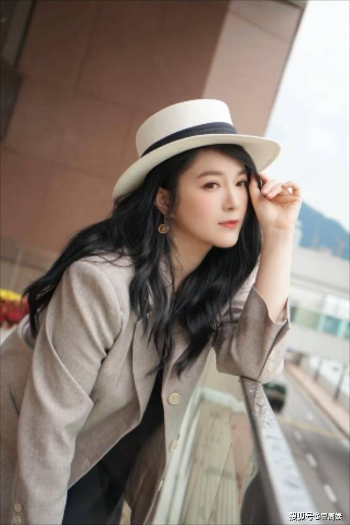 原创39岁苟芸慧近况曝光嫁入豪门4年被传婚变曾与郭富城传绯闻