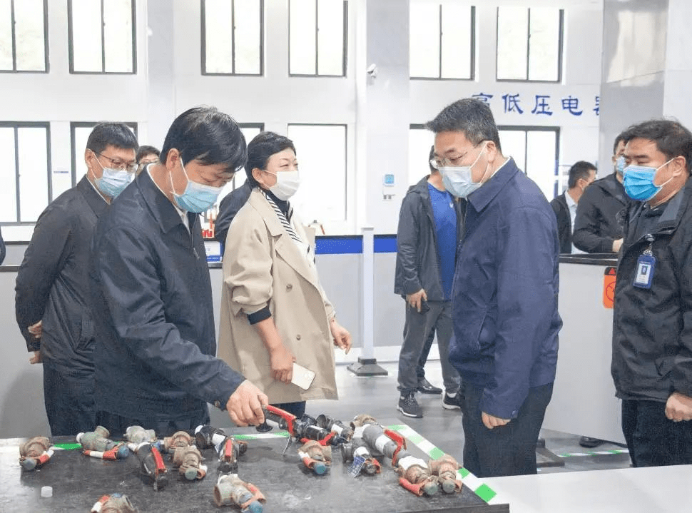 郑州市副市长史占勇一行莅临方圆检测认证公司考察调研