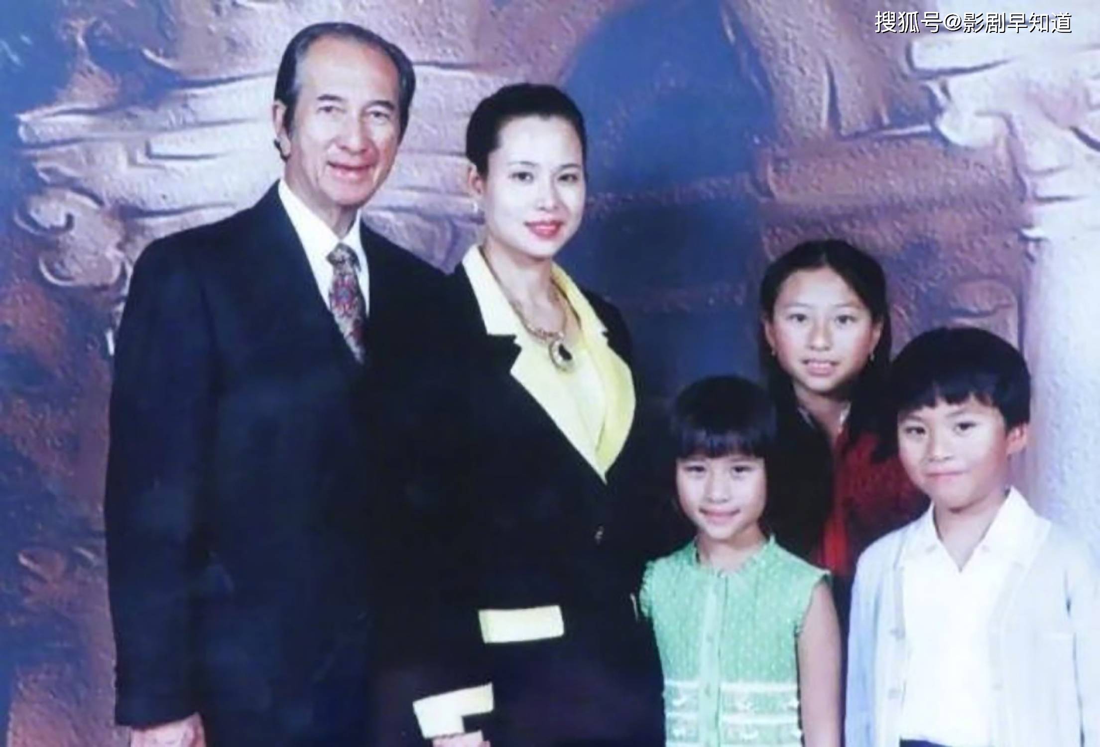 原创何超莲诉说父母爱情大太太黎婉华是媒人网友叹为观止啊