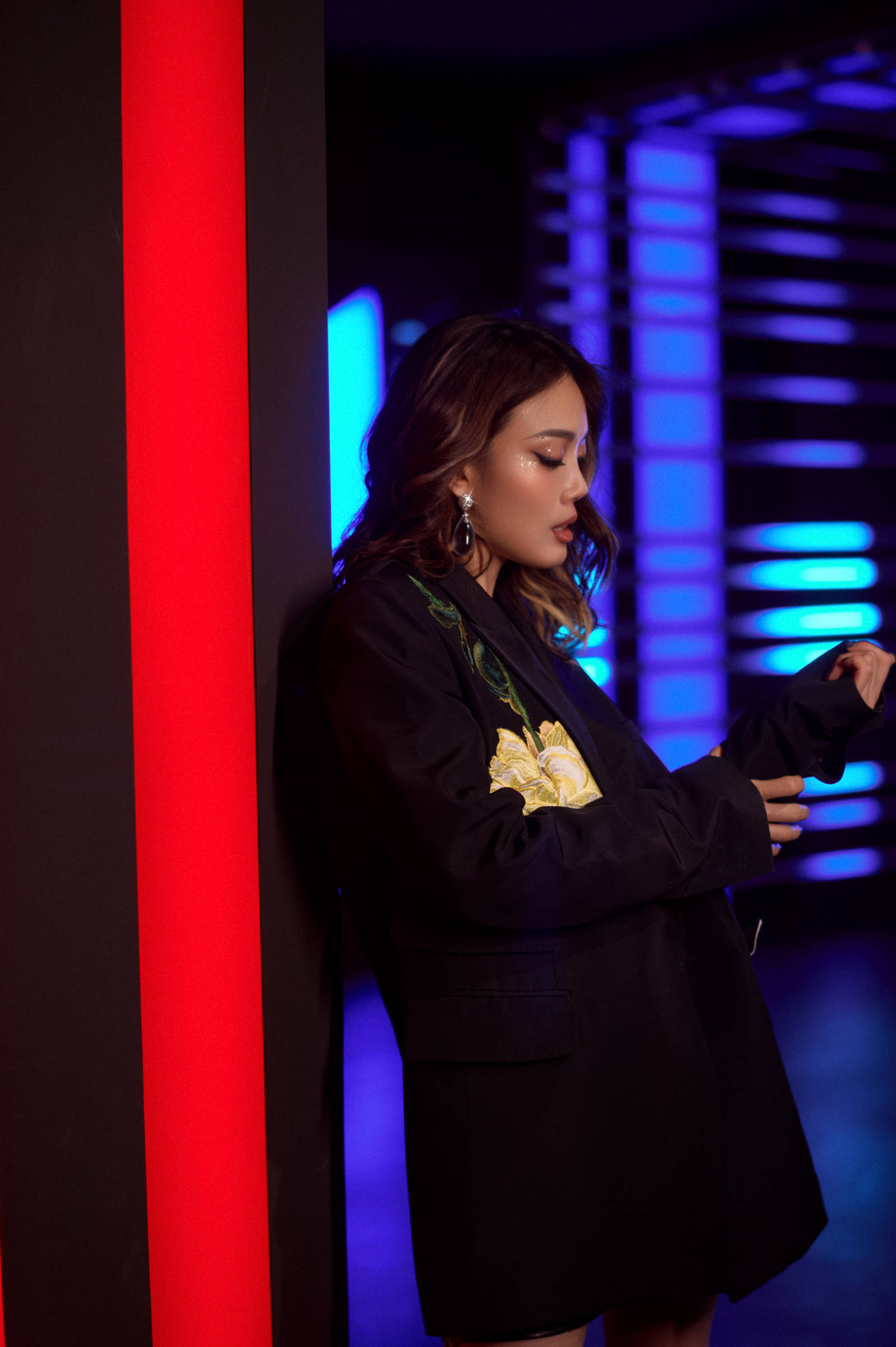 容祖儿还现场清唱了自己的经典歌曲《心淡》《烟霞》和《我的骄傲》