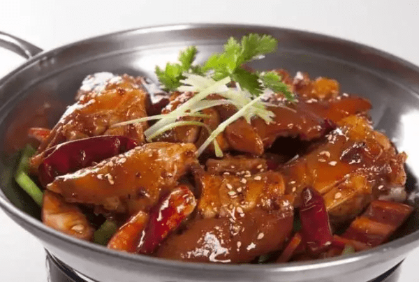 哪些因素会影响到扎皮蹄花火锅连锁店的经营主要受这几点的影响