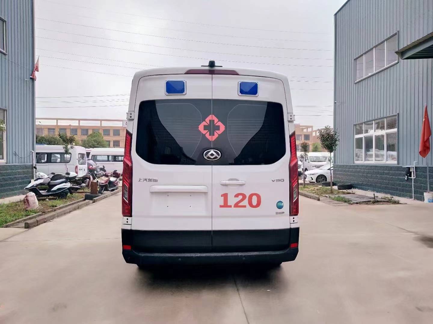 上汽大通v90救护车大通v90救护车生产厂家大通v90监护型负压及参数