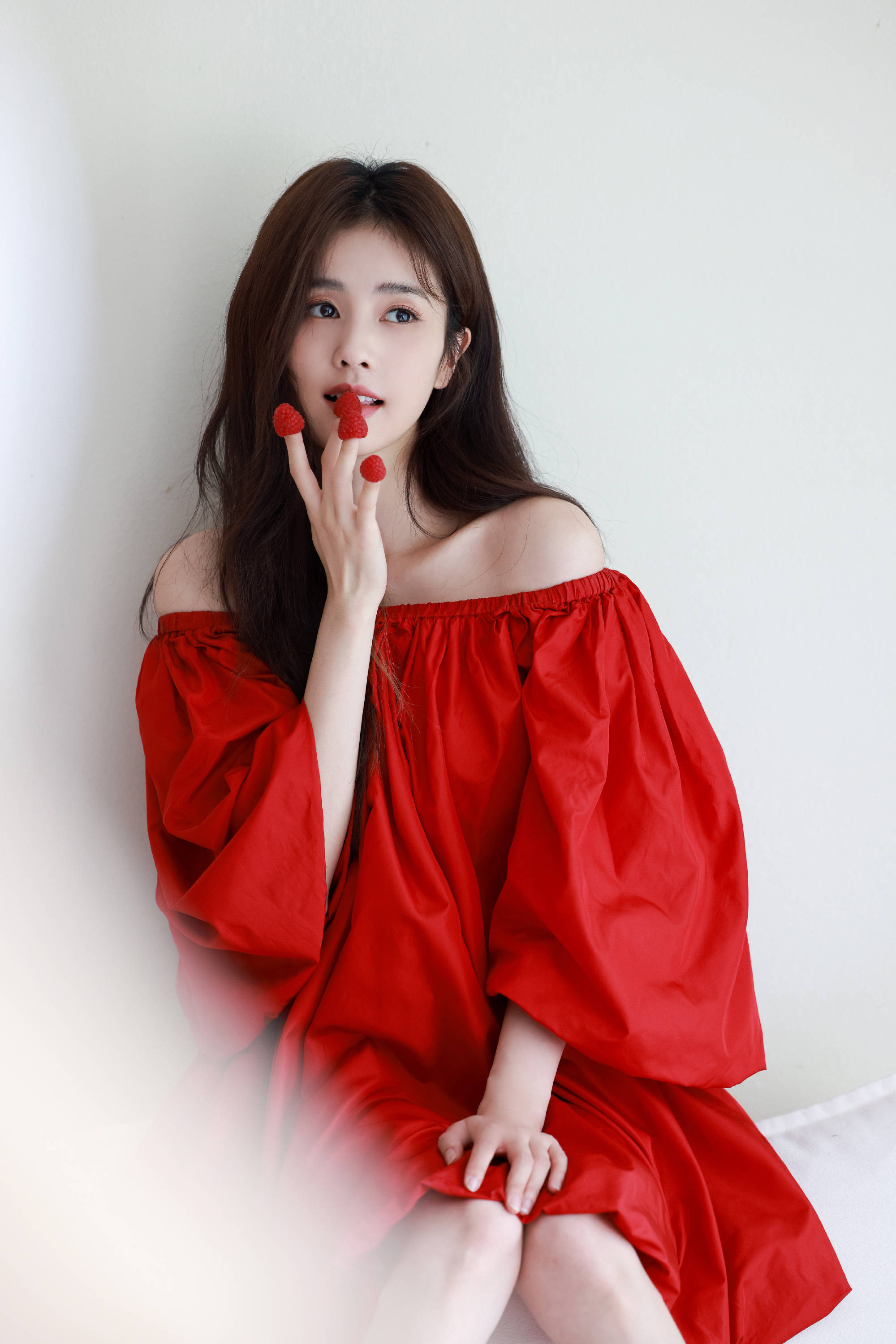 红裙丽影 [20P] - 美女贴图 - 华声论坛