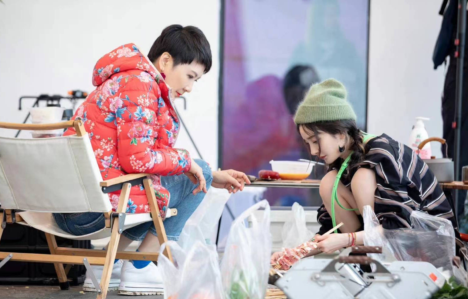《花少4》打安全牌、《桃花坞2》尴尬,慢综艺怎么越来越难看?