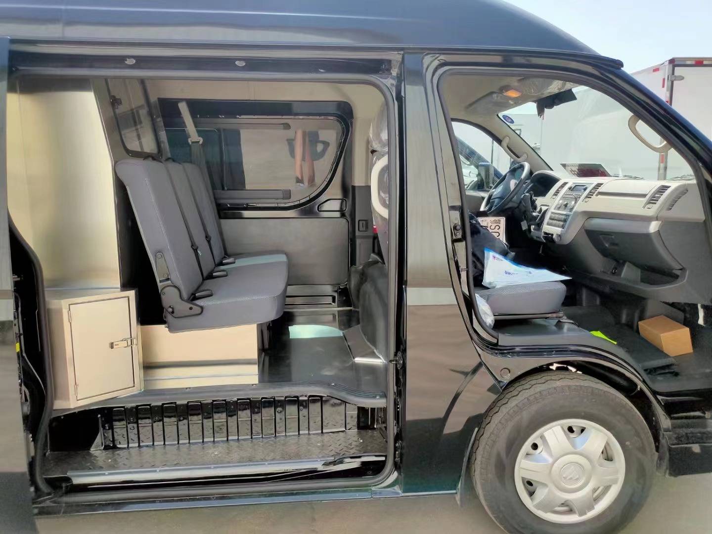 殡葬专区新款国六系列殡仪车殡葬出殡专用车豪华内饰带冰棺