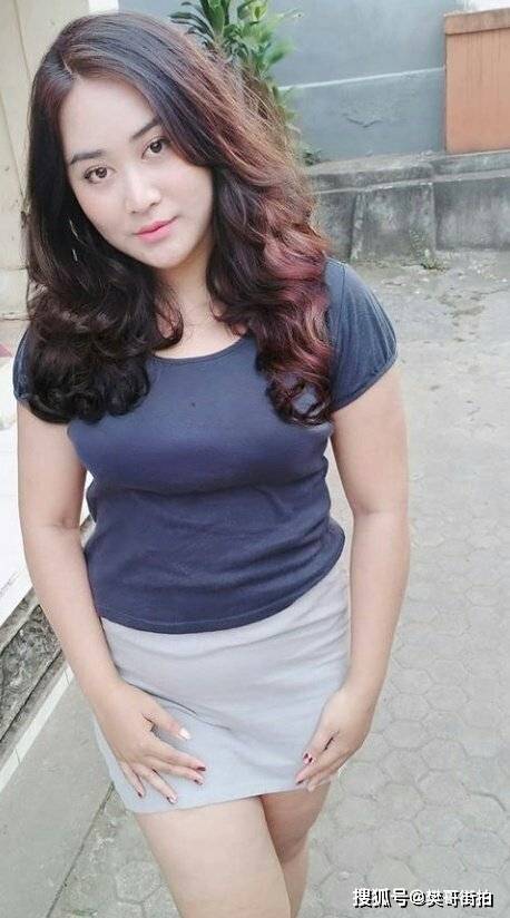 缅甸姑娘气质成熟颜值高