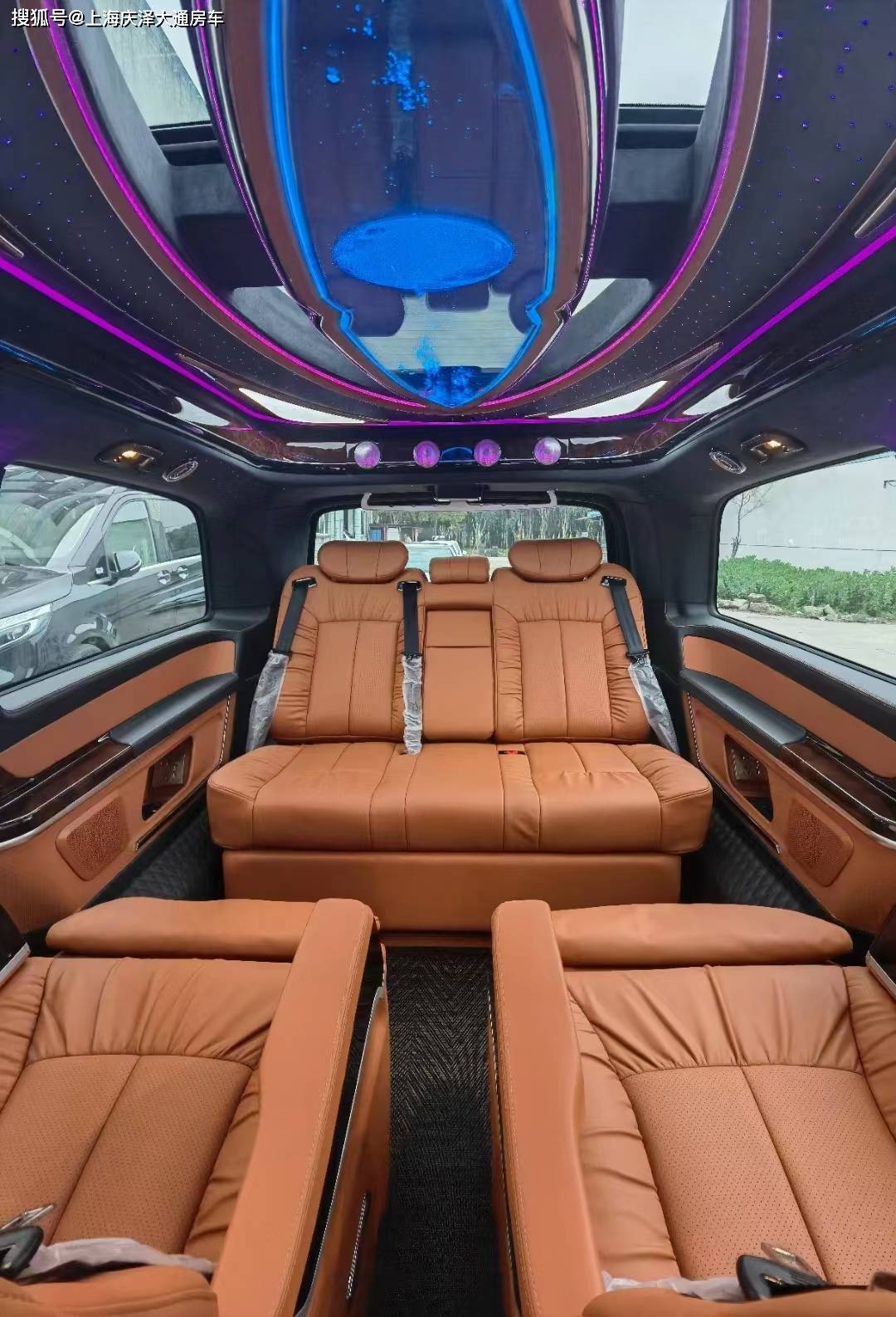 新款奔驰威霆v260l梵兹慕版克蒂圣母峰凯旋上海奔驰商务车总经销