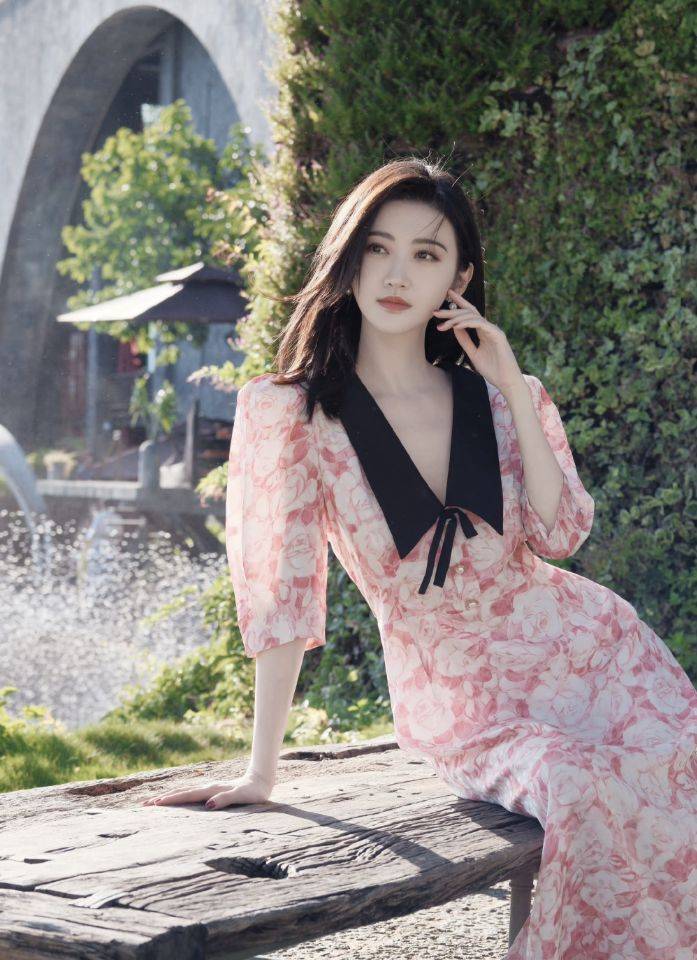 女星景甜写真合集:优雅温婉、恬静贤淑-搜狐大视野-搜狐新闻