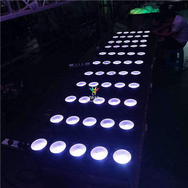 led矩阵灯 舞台矩阵灯 5头矩阵灯 舞台led灯光-搜狐大视野-搜狐新闻