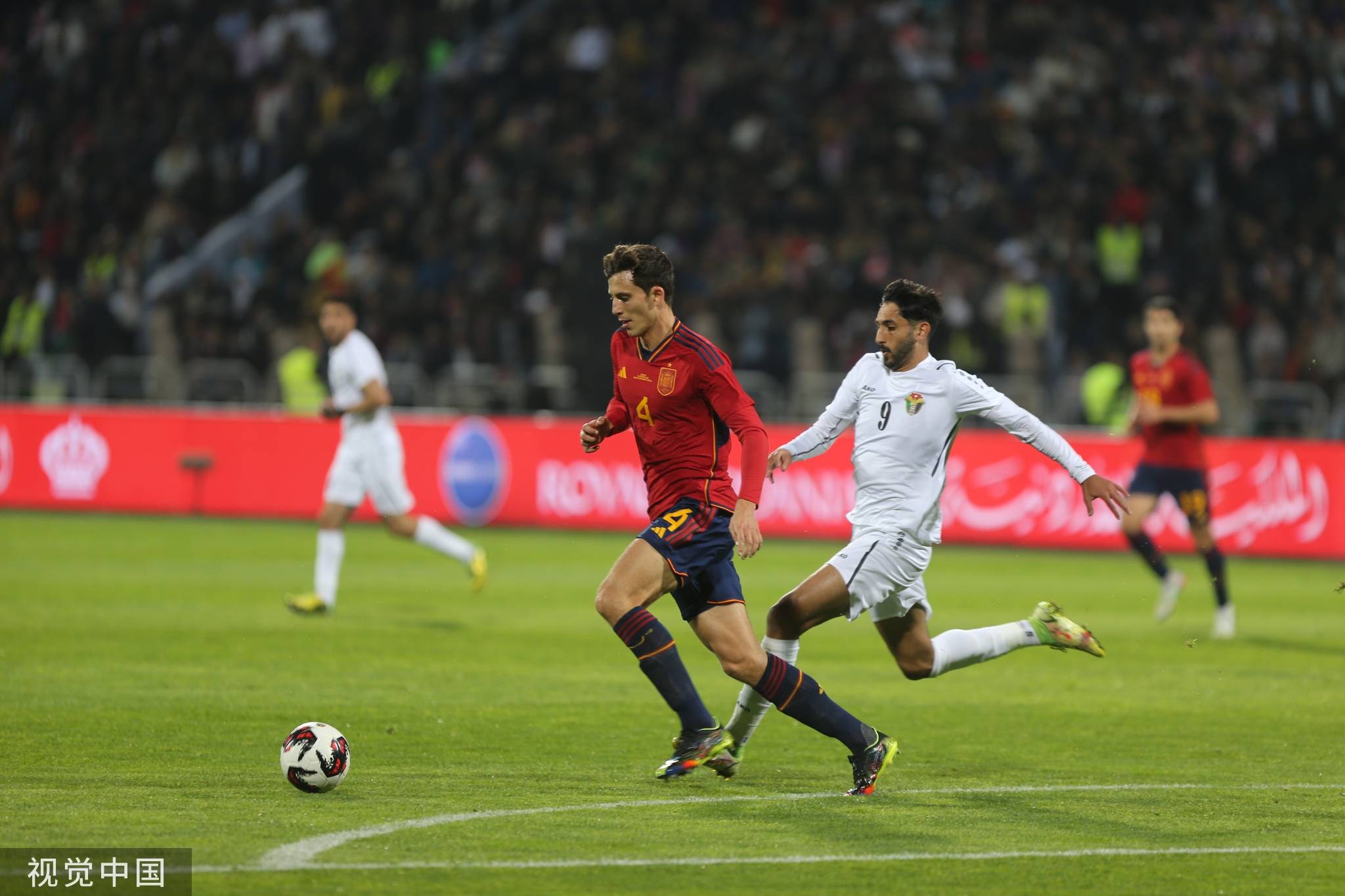 西甲联赛战火重燃豪门争霸悬念迭起新星崛起冲击传统格局