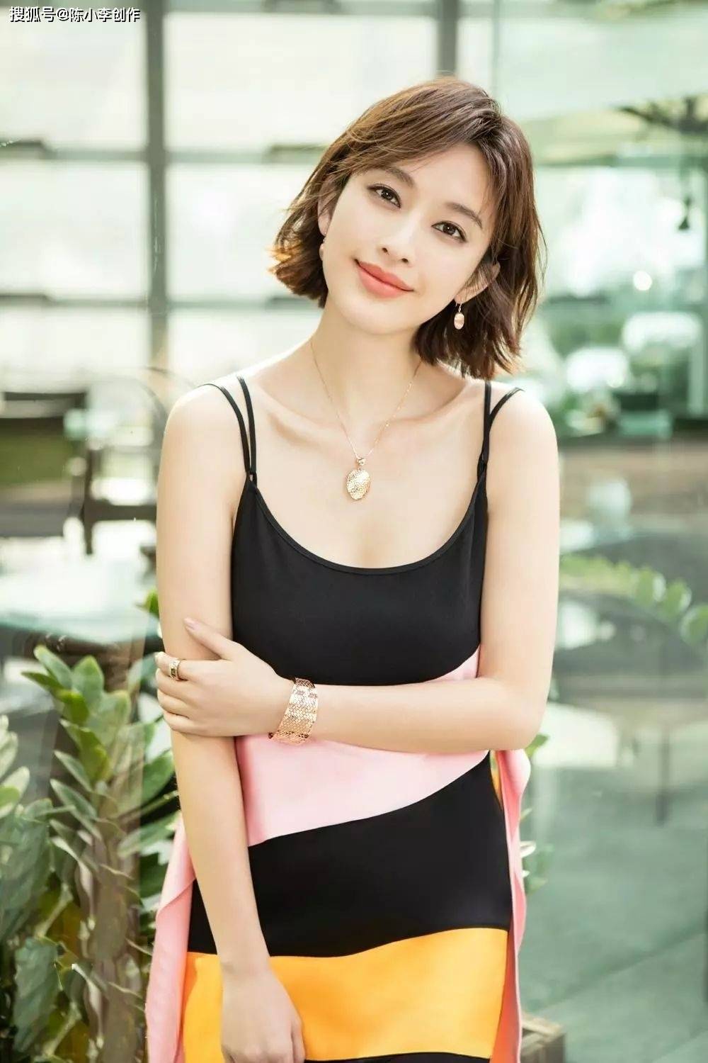 大美女张俪,颜值惊艳,这位女神真是让人心动了_身材_鼻子_五官