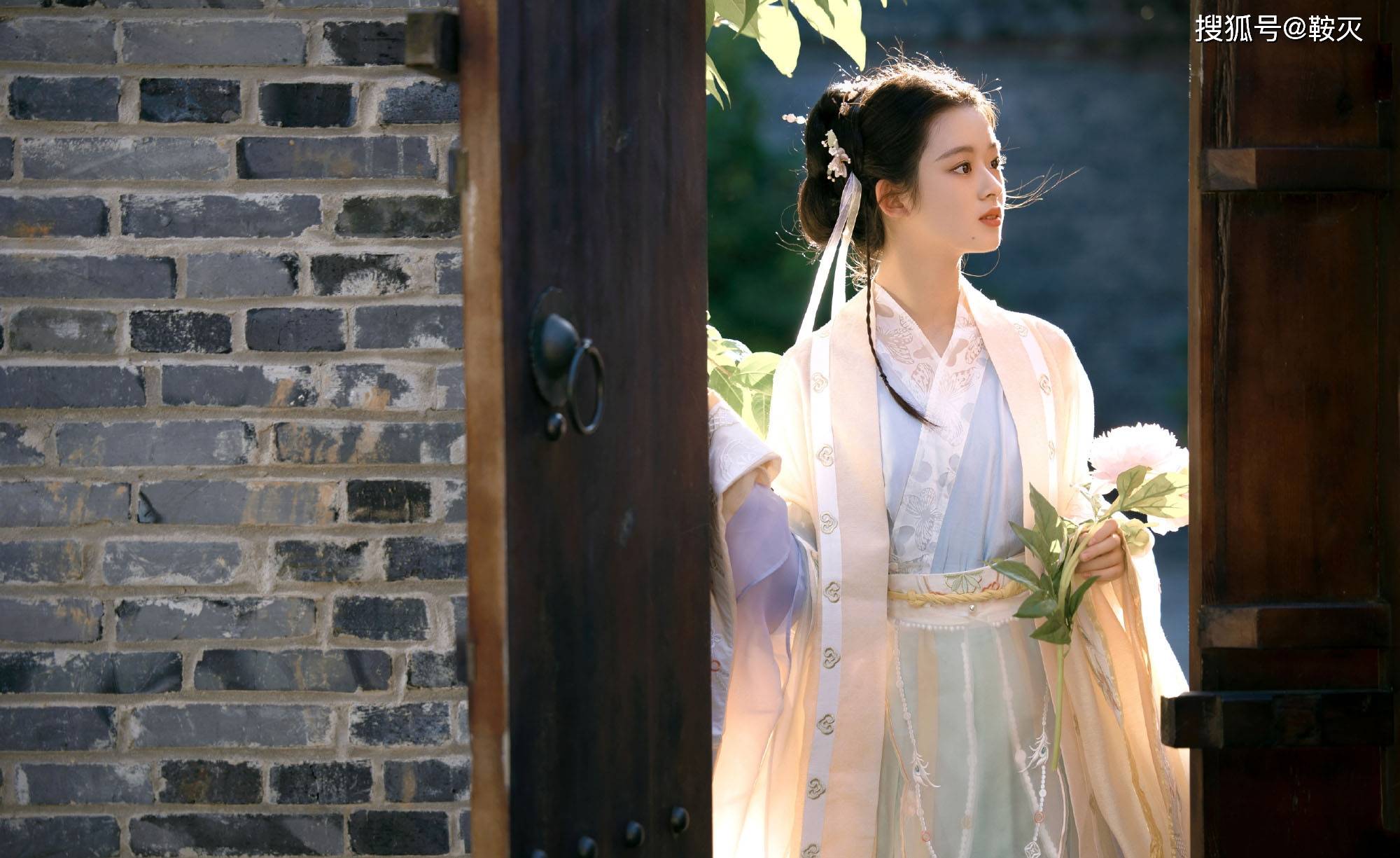 黄杨钿甜汉服照片古风古韵