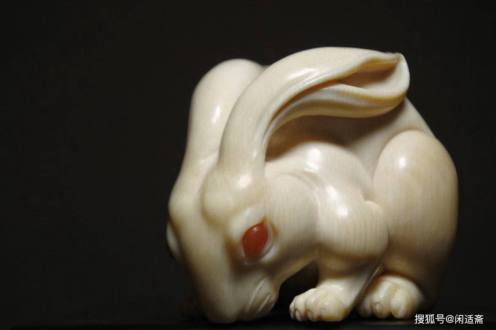 瑞兔,雅致灵秀,如玉莹润_玉兔_雕刻_美感