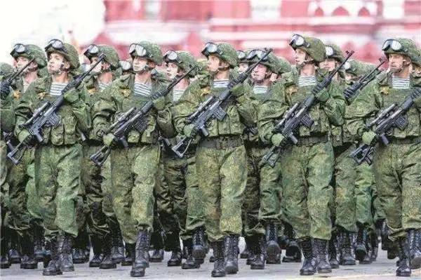 如今扩军80万人,首先弥补20万人的永久性兵员损失,再向战场增兵30万人