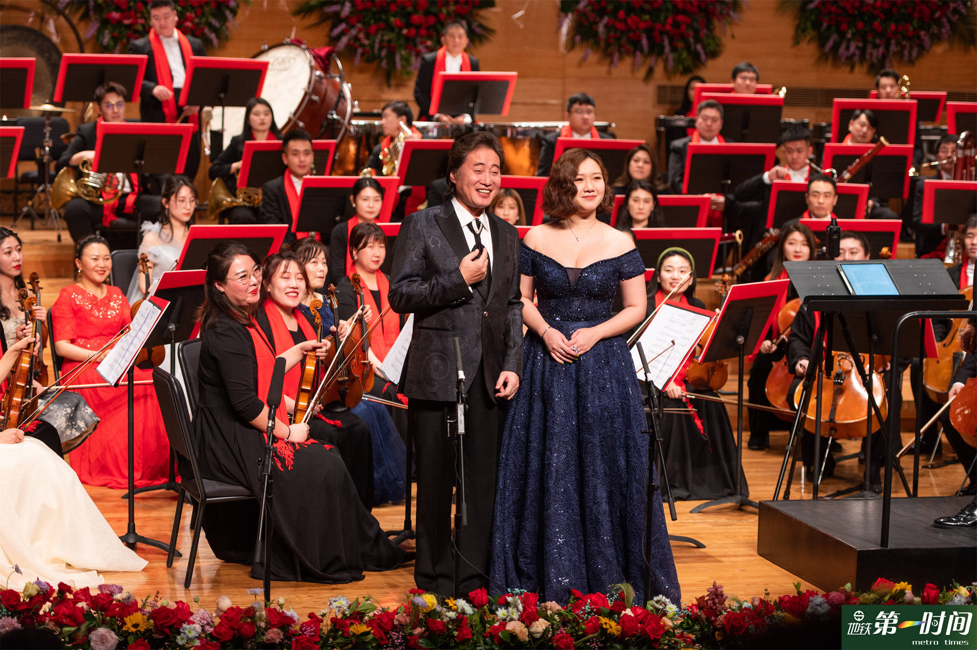 特邀著名男高音歌唱家戴玉强和女儿戴梓伊倾情献唱