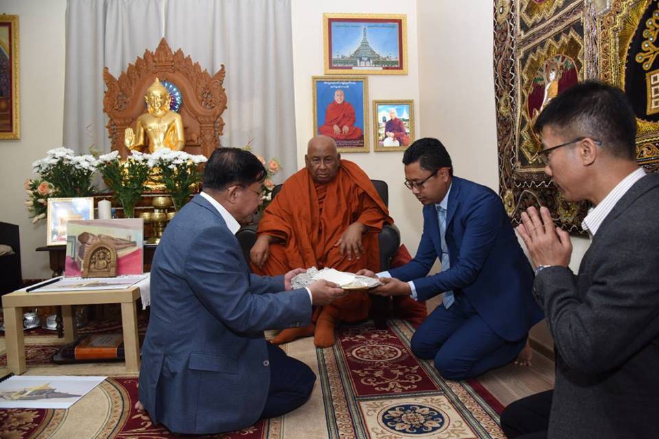 缅军在实皆省枪杀与缅军总司令敏昂莱关系密切高僧的一名守护僧_西达