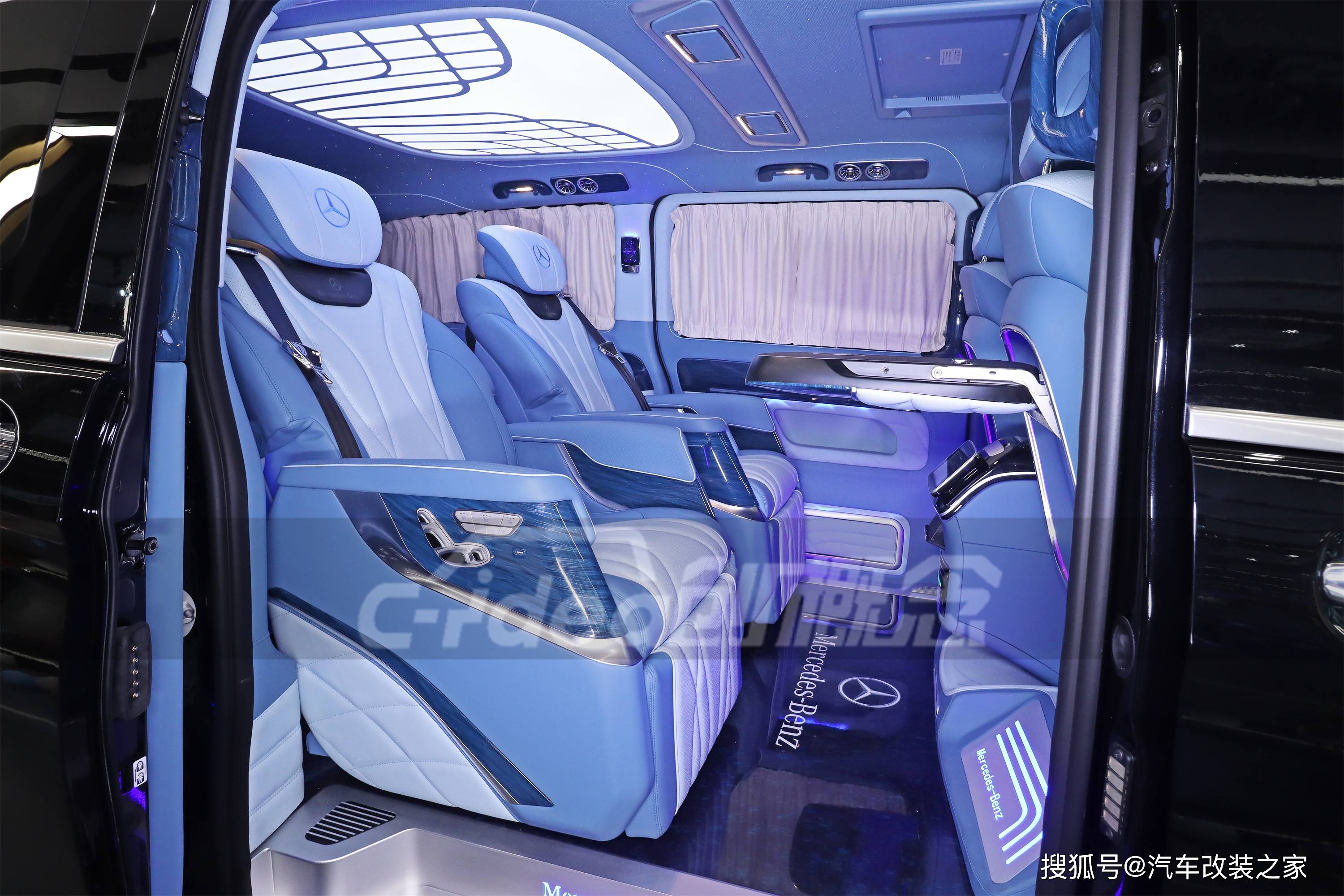 奔驰威霆定制全新内饰空间布局，重新定义出行的意义_搜狐汽车_搜狐网