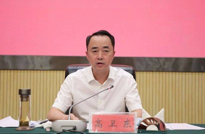 周蓬安：多次嫖娼的茅台原董事长，缘何多次得到“破格提拔”？