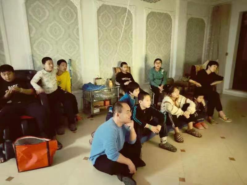 ​中国博渡创始人金子导师看望孩子们和孩子们一起过大年(图2)