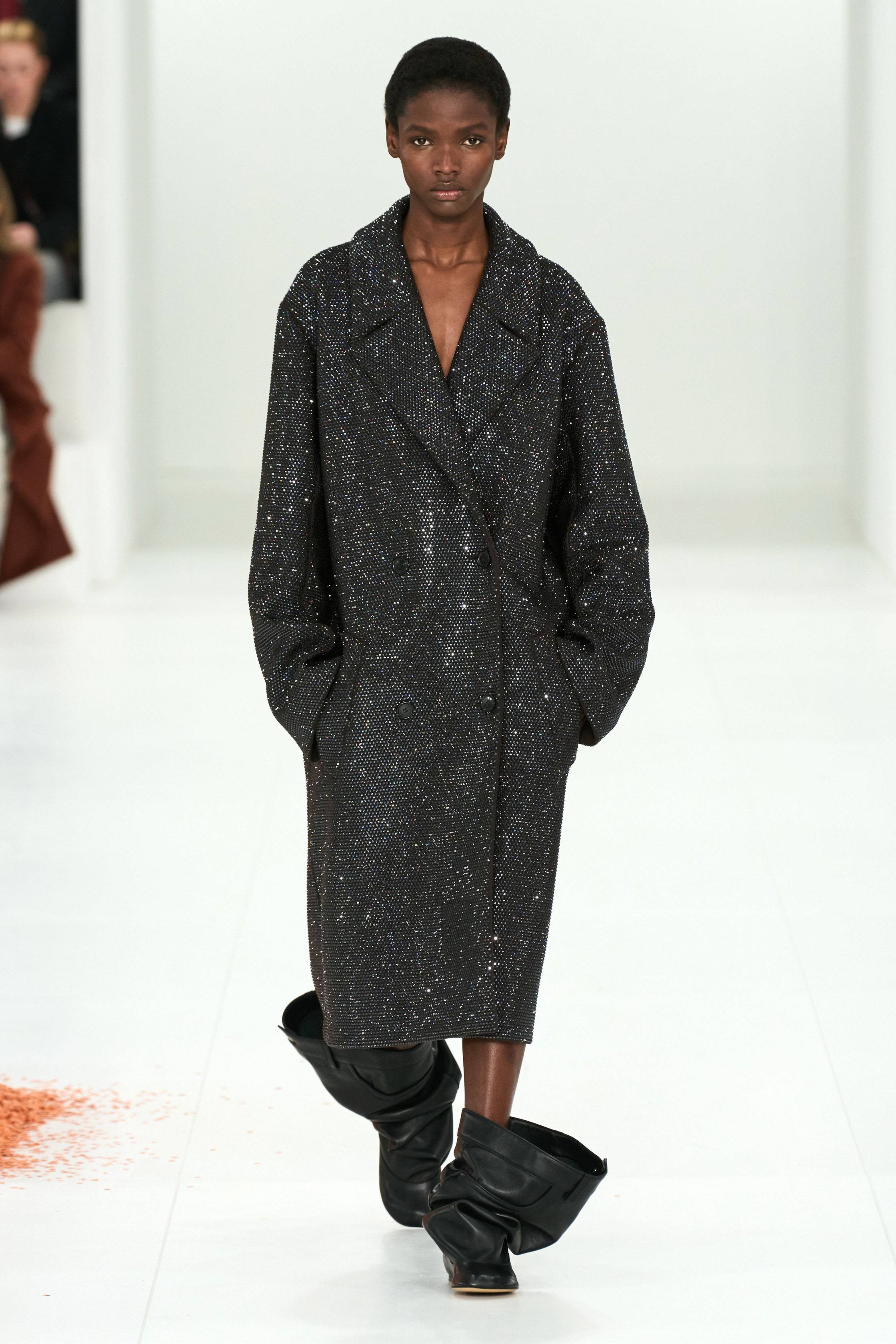 超现实写真loewe巴黎时装周2023秋冬秀场_loewe_乔纳森·安德森_web