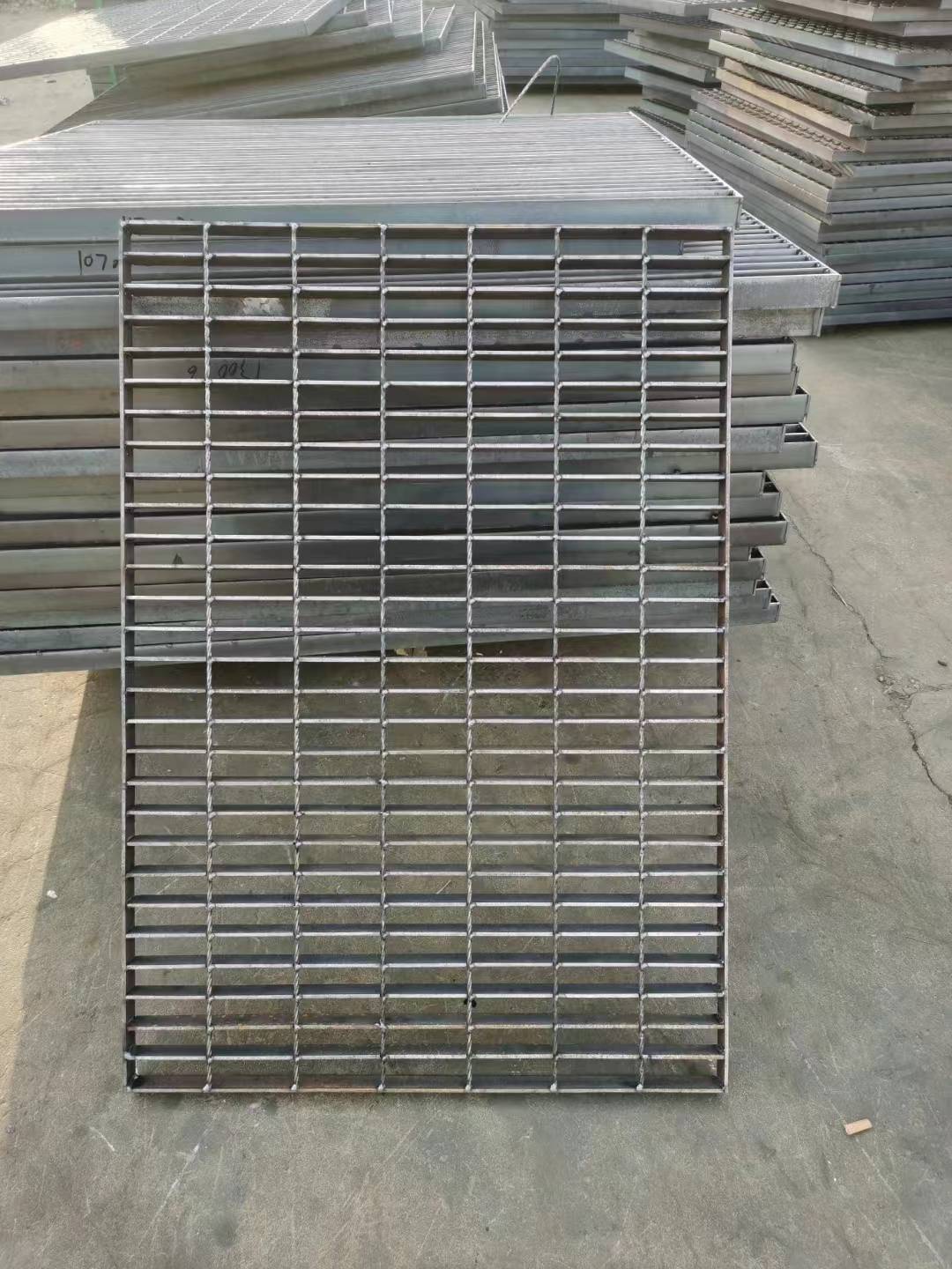 集水井镀锌钢格栅盖板样图@平凡的世界有完美优秀的自己_命运_开端_人