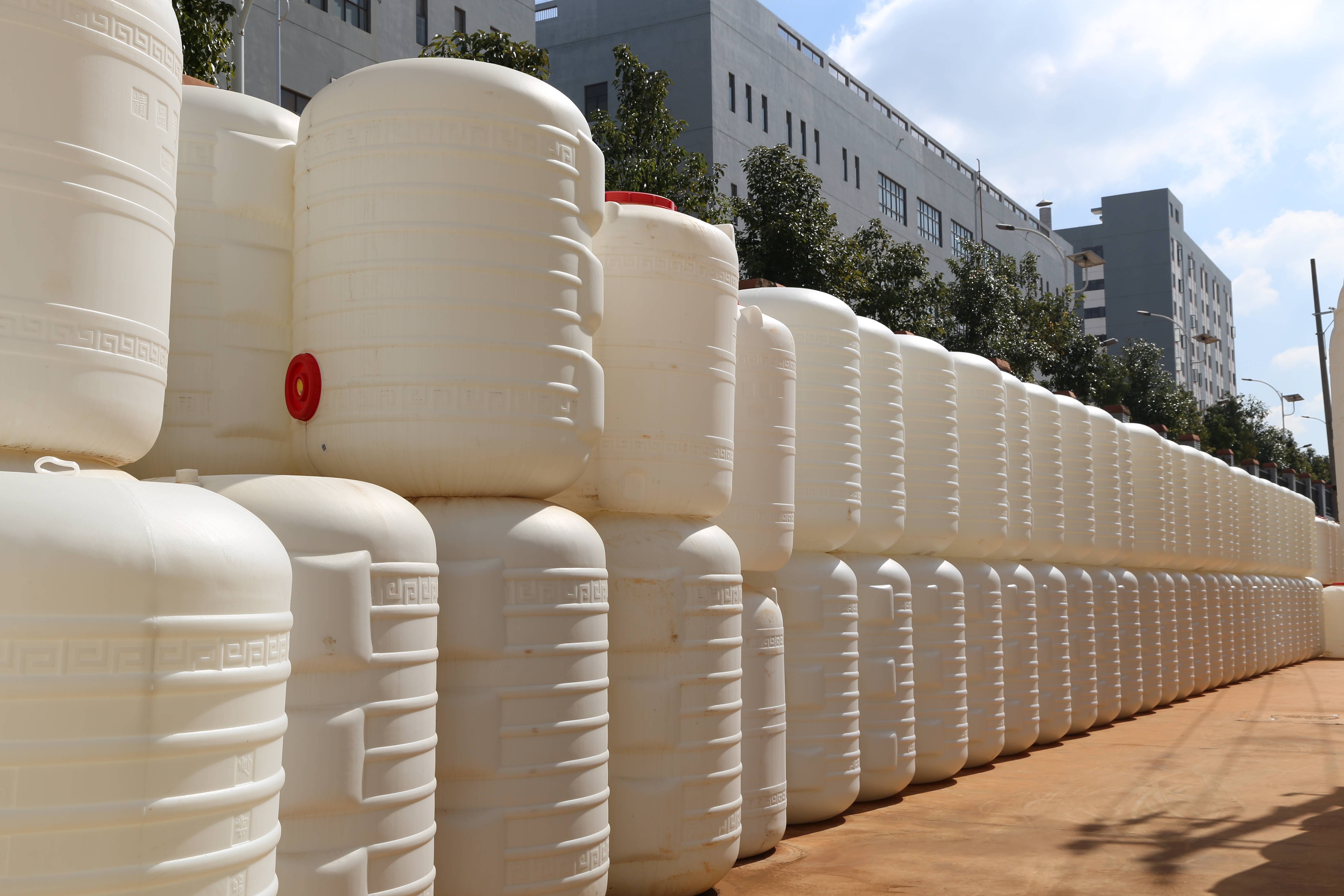 2吨农业生产灌溉储水桶昆明批发厂