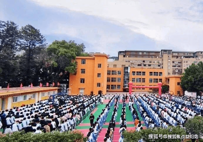 格致中学电话(格致中学地址)