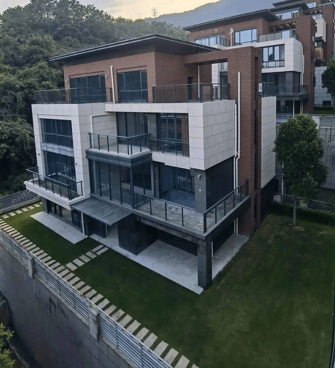 深圳半山半海售楼处电话丨24小时电话丨售楼处地址丨最新价格详情