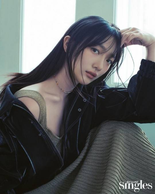 韩国女演员表艺珍画报曝光 秀一字肩纯欲感拉满！-搜狐大视野-搜狐新闻