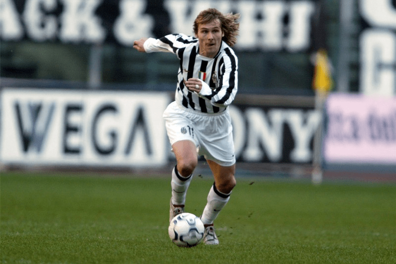 捷克铁人威震四方,传奇再现辉煌时代_内德维德_中场_关键