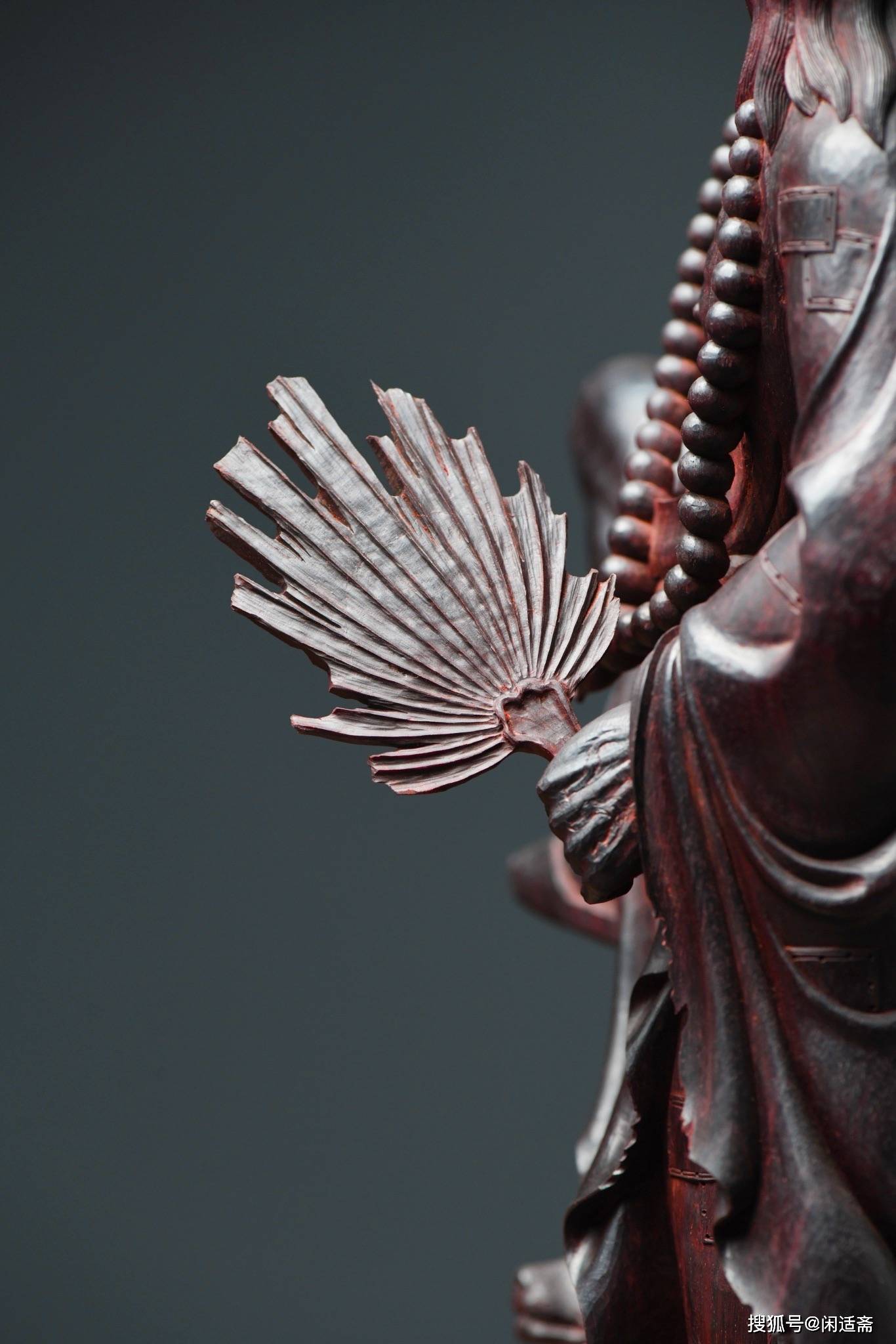 行善积德,小叶紫檀木雕,活佛济公_趣味_雕刻_表情