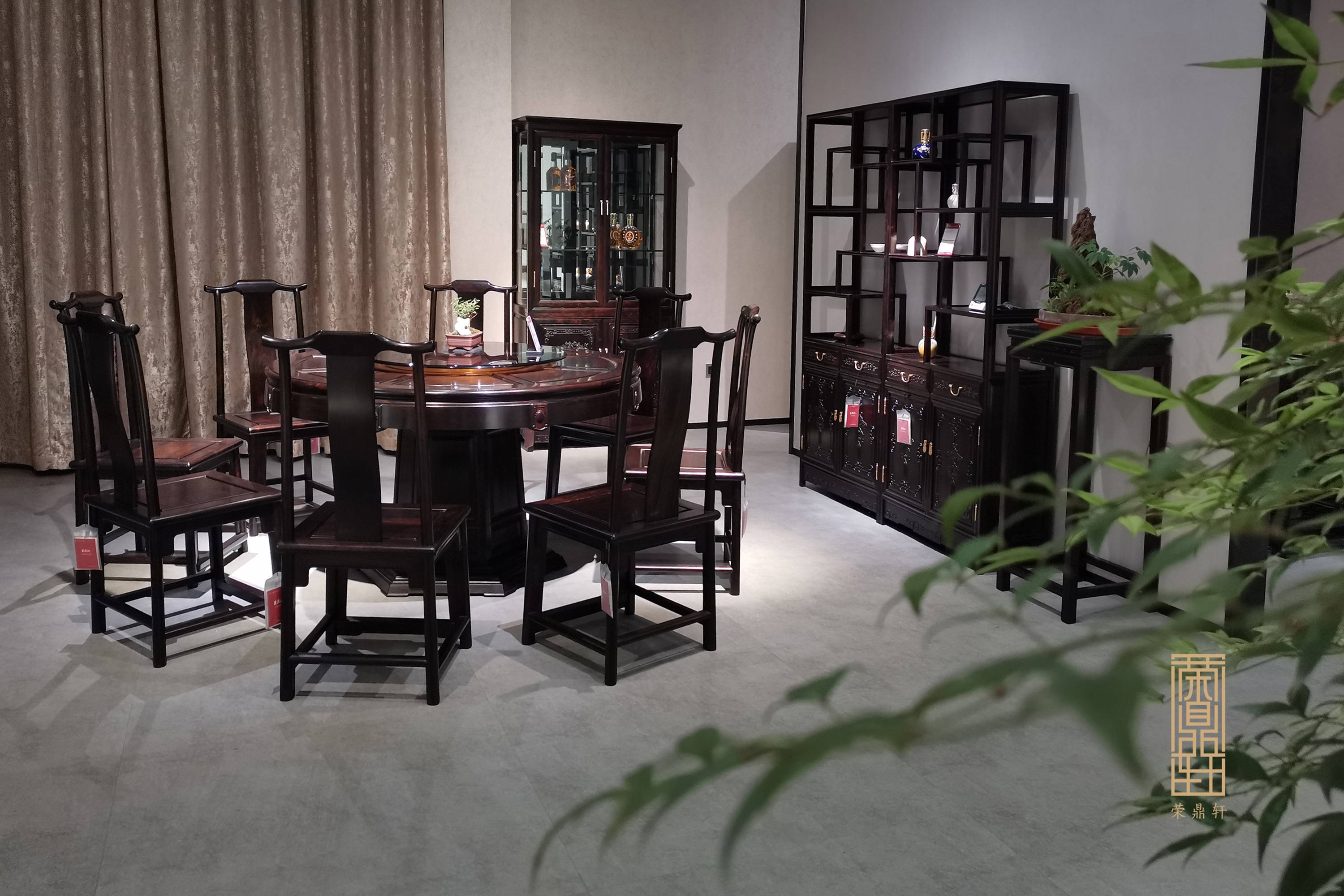 紫光檀家具 东方之美,婉约不失大气-搜狐大视野-搜狐新闻