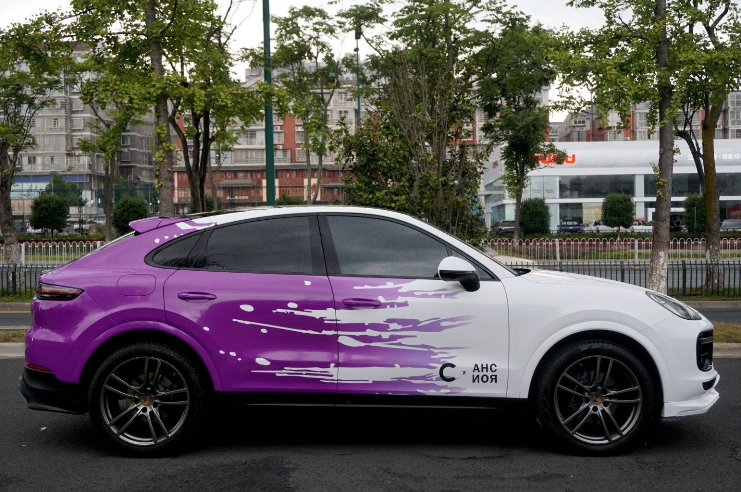 长沙汽车贴膜 长沙贴膜实体店 汽车定制彩绘贴膜 定制涂装彩绘 长沙汇