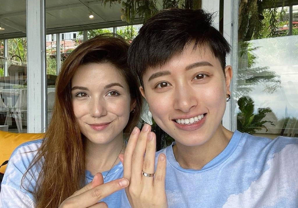 《落跑甜心》女主郑靓歆晒照 透露自己去年520被求婚_个人_戒指_无名