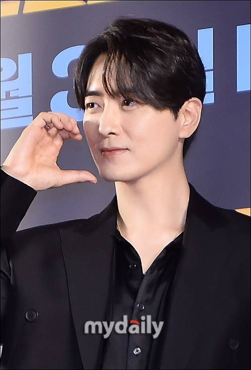 河智苑白智英Tiffany等出席《犯罪都市3》VIP首映-搜狐大视野-搜狐新闻