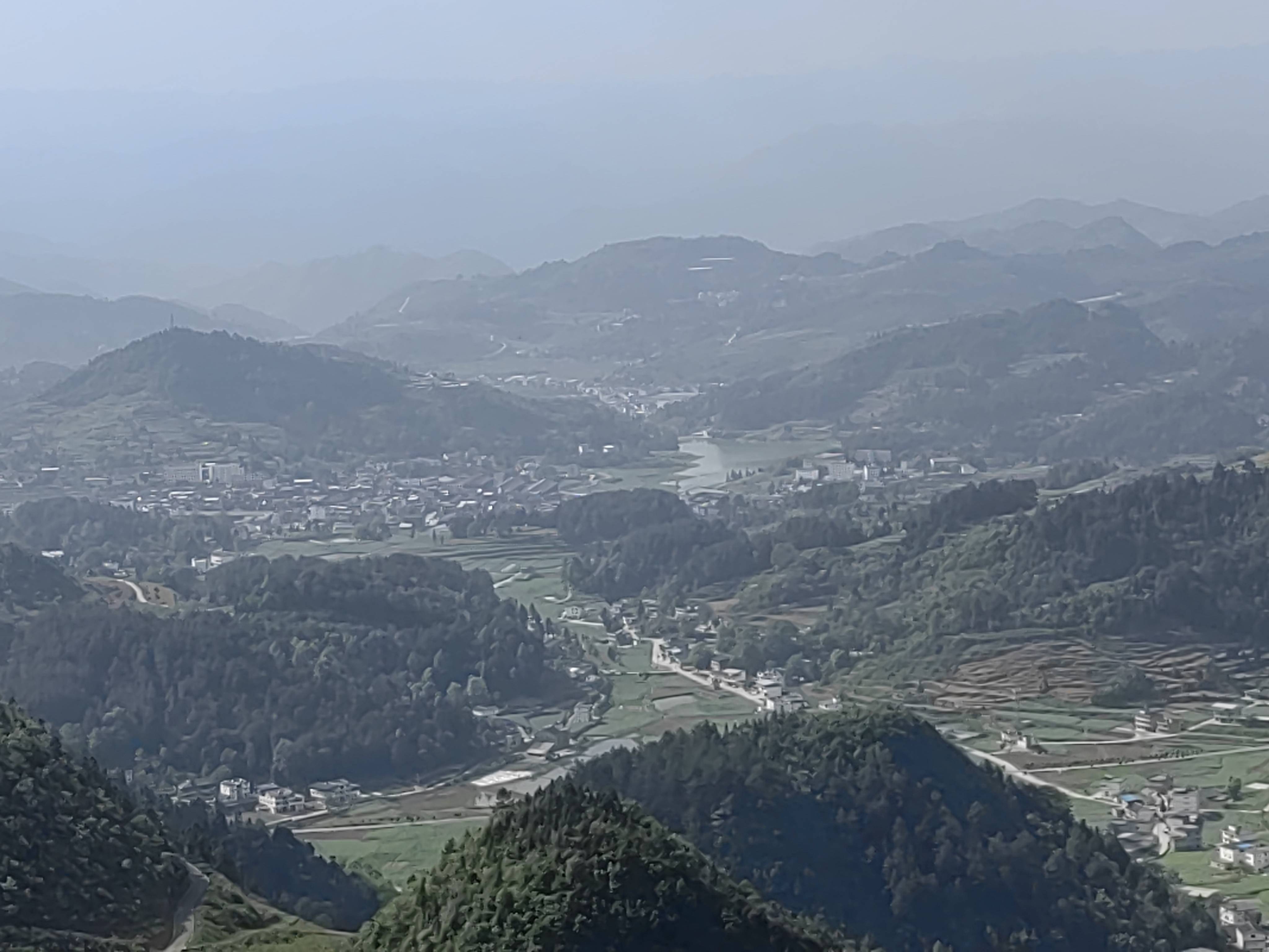 桐梓官仓仙人山_汇川区_桐梓县_山顶