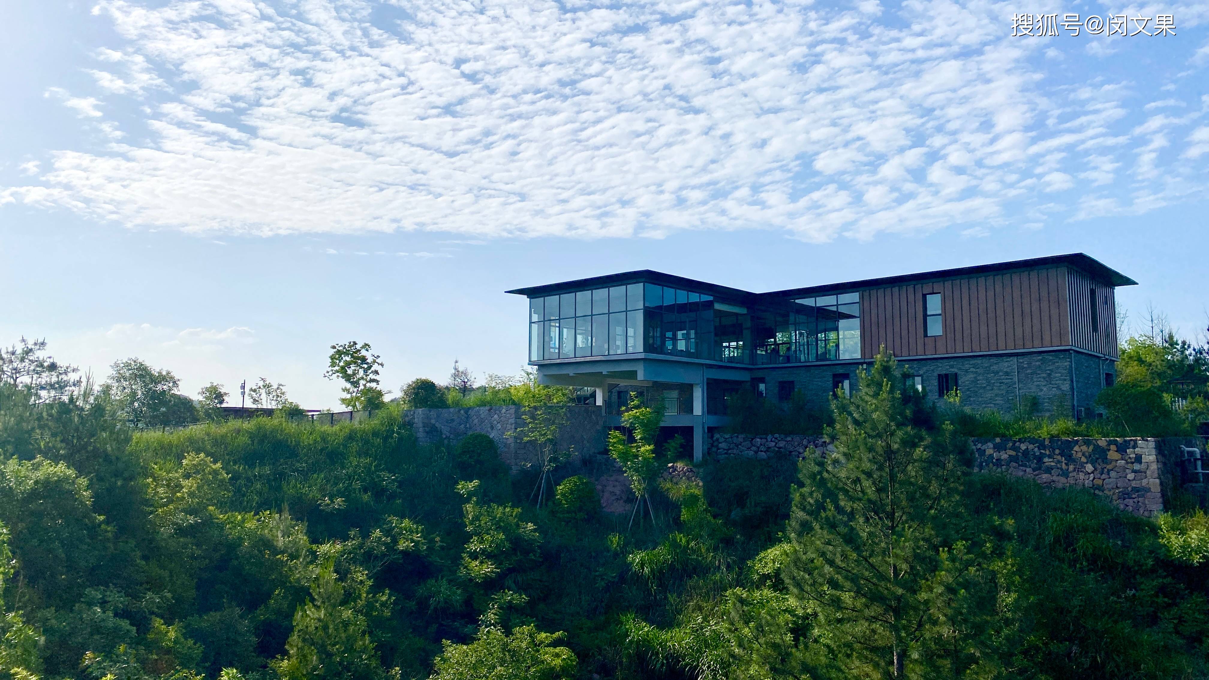 新昌穿岩十九峰峡谷内,隐世独立,还有云梯"登天"!|绍兴新昌安岚