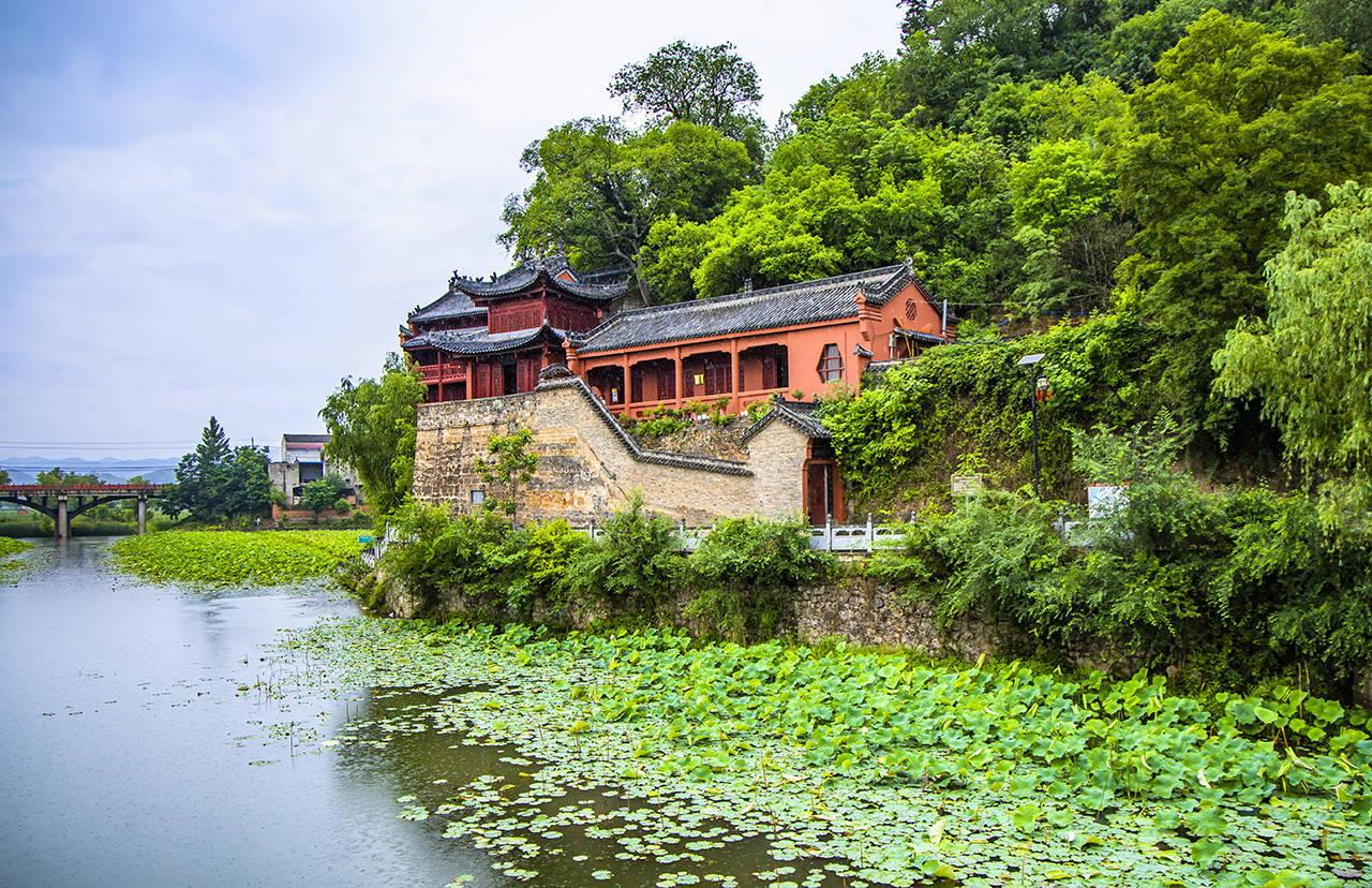 十堰花田酒溪,一处隐匿在神农架原始森林中的康养度假小镇_中国_业主