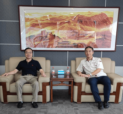 姜云龙董事长_进行_交流_广州